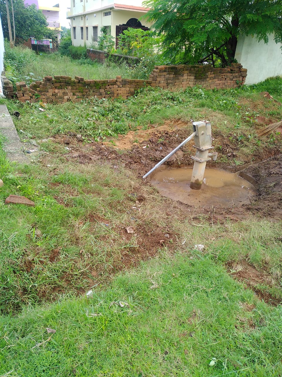 Handpump Cleaning (Covid-19 Relief Work) photo 4
