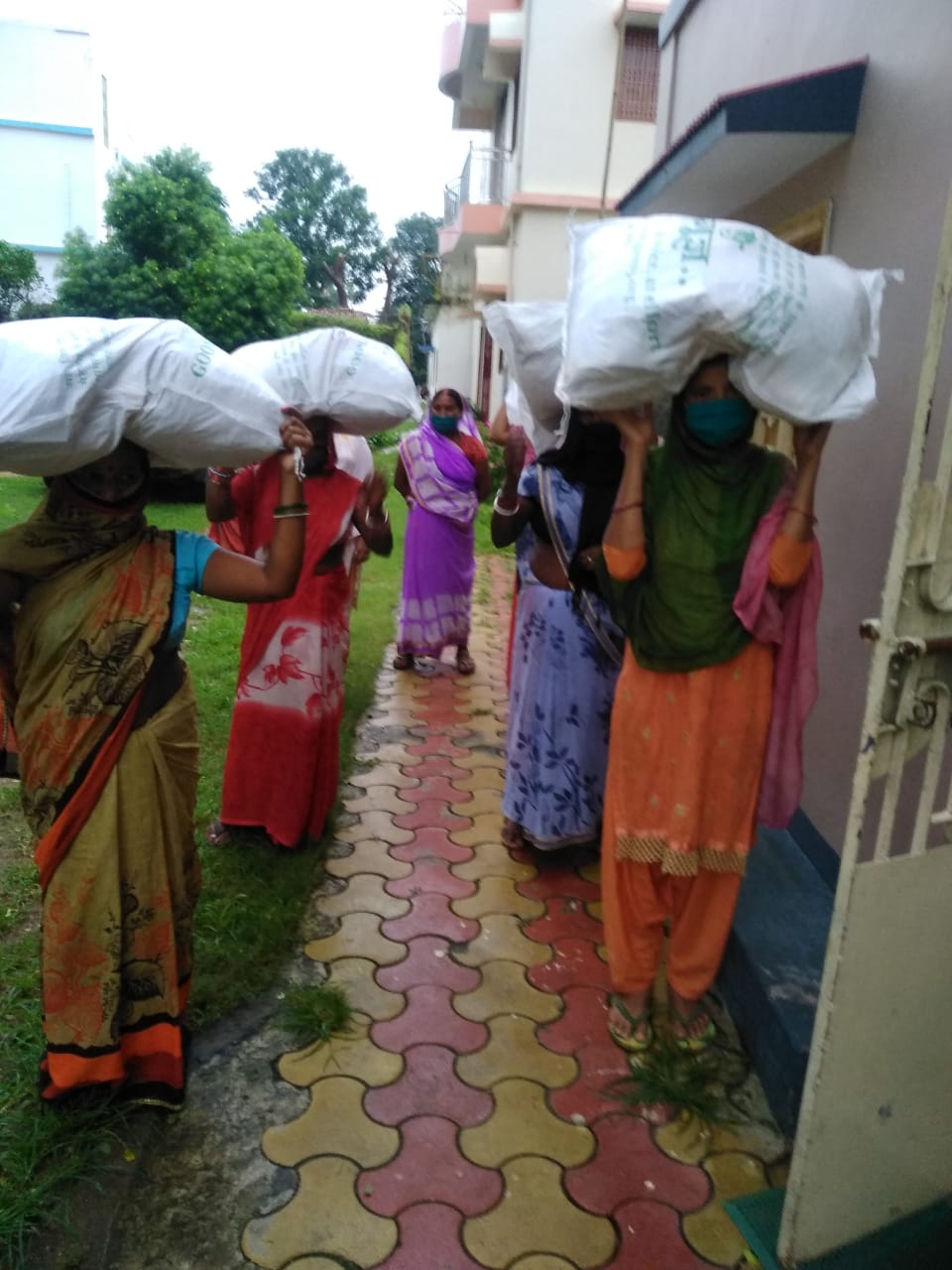 Handpump Cleaning (Covid-19 Relief Work) photo 8